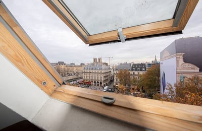 Furnished Studio Apartment for Long-Term Rent in Central Paris with Notre-Dame View